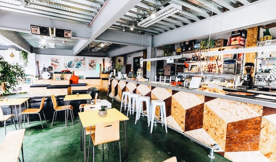 Bar / cafe space Business White Post Cafe