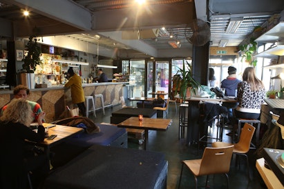 Bar / cafe space 