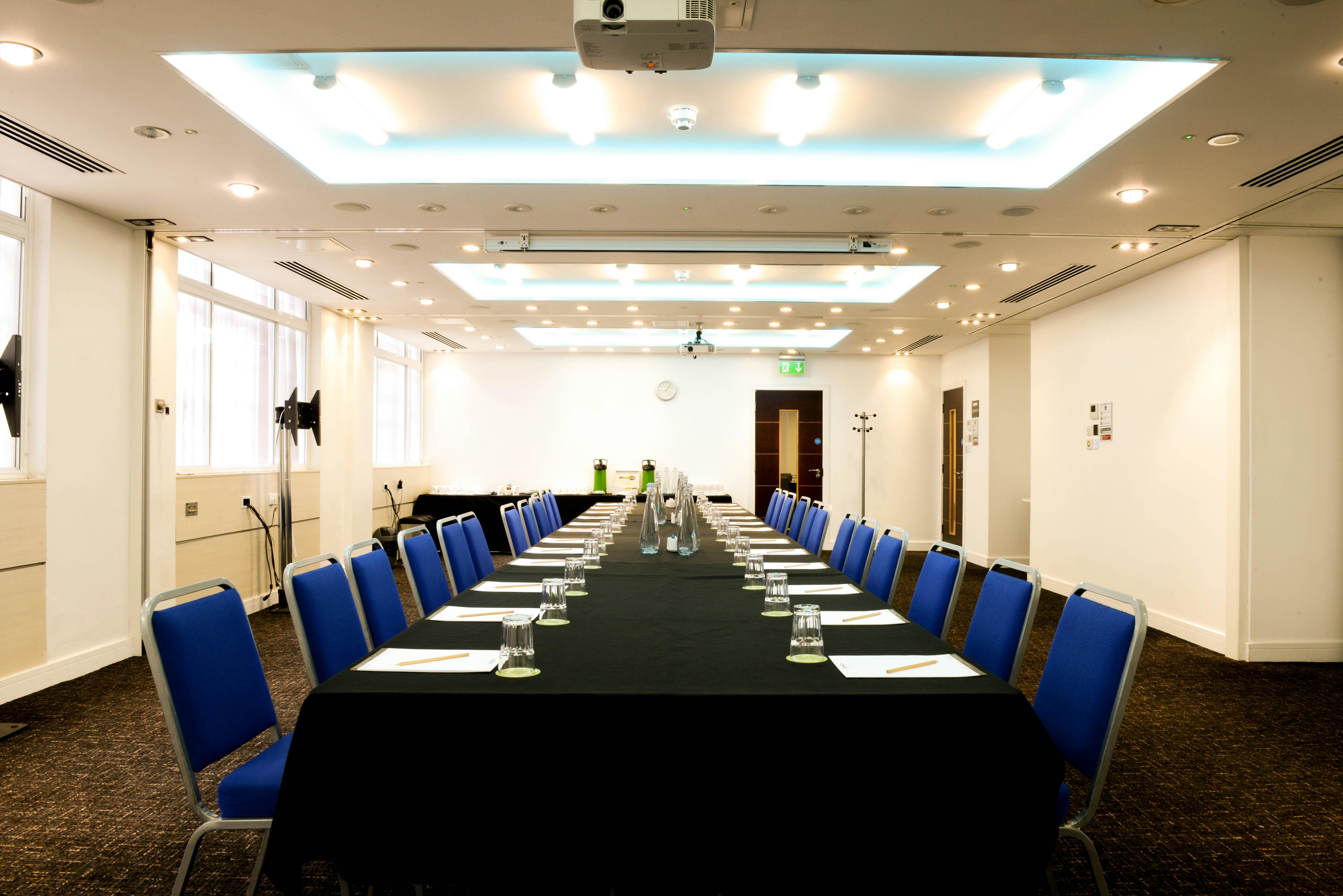 The Wesley Euston Hotel & Conference Venue  - New Room  image 6