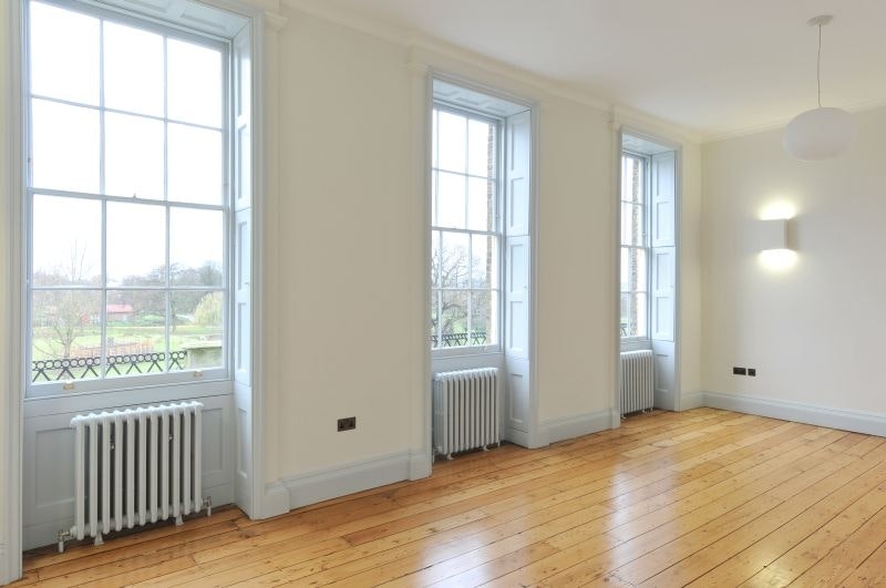 Clissold House - New River Room image 3