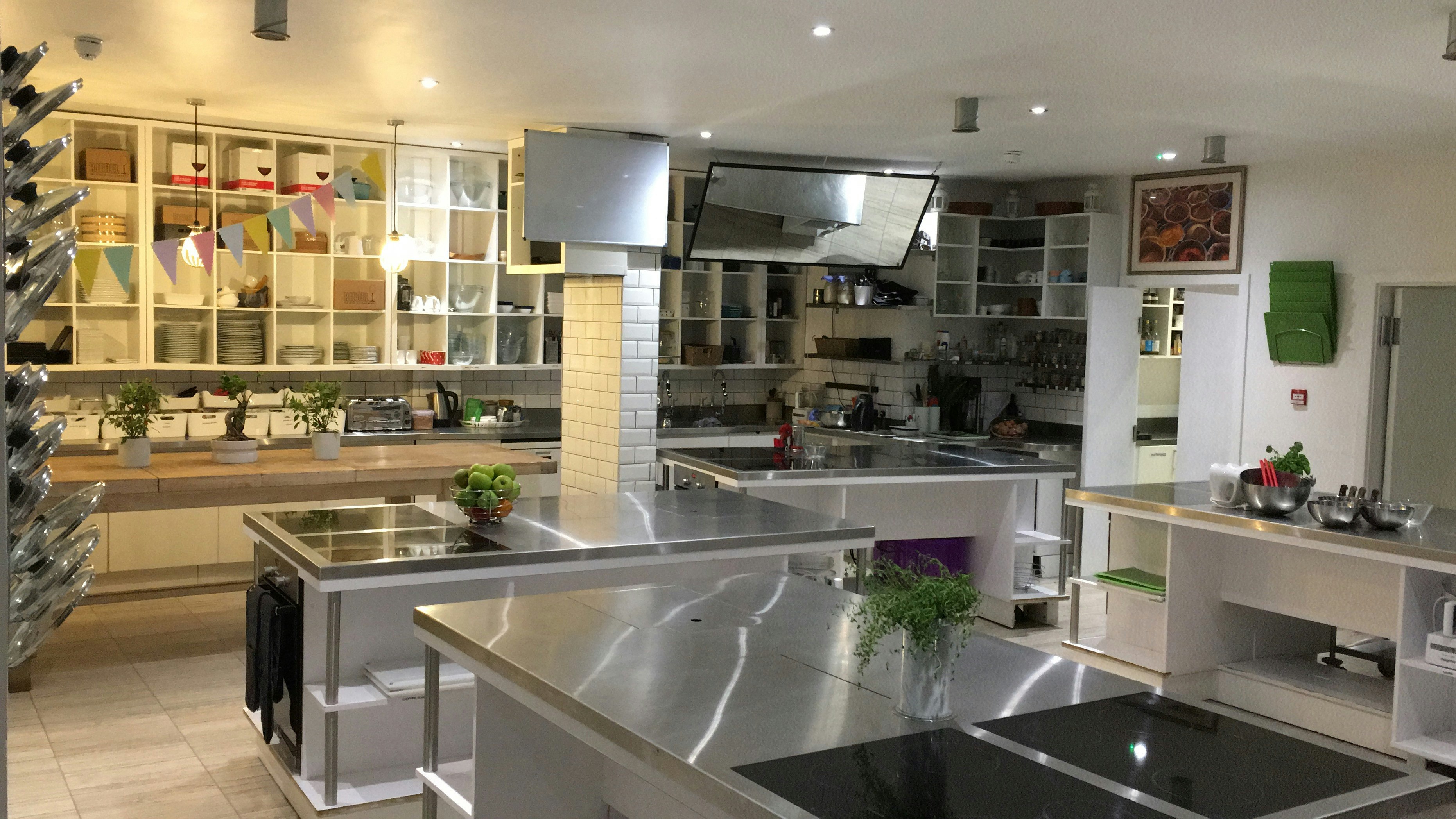 Complete Kitchen @ The Avenue Cookery School - Professional Kitchen to rent & hire image 8
