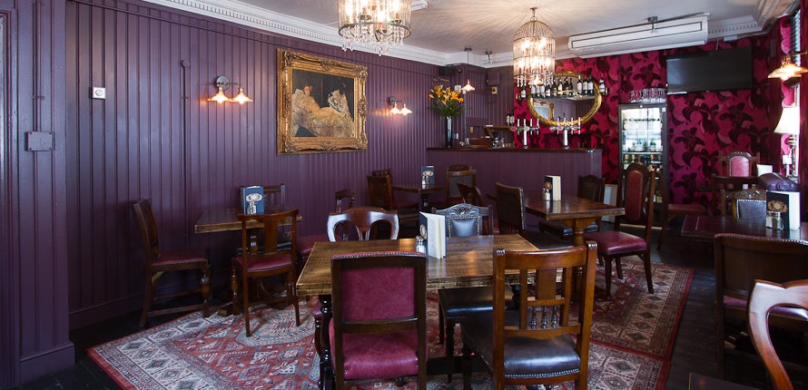 Market Tavern - The Chesterfield Room image 2