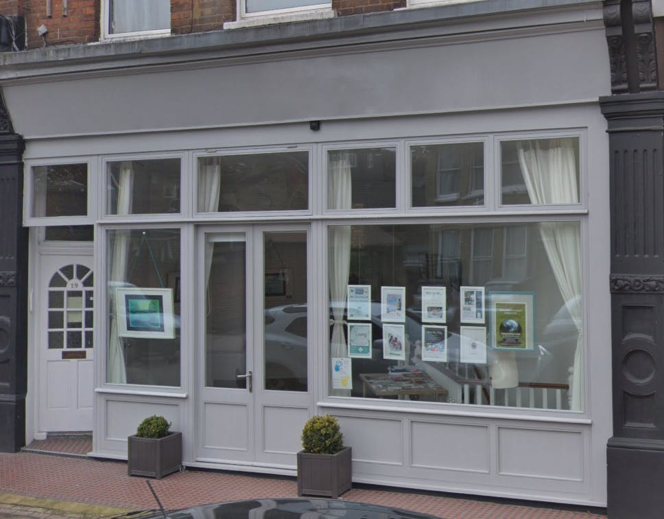 The Living Room Place - Furzedown Venue - image 3