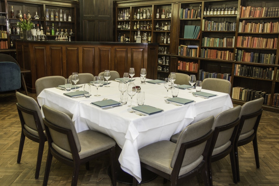 Cinnamon Club - Library Bar image 3
