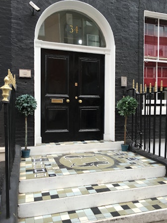 Bloomsbury Gallery - image 2