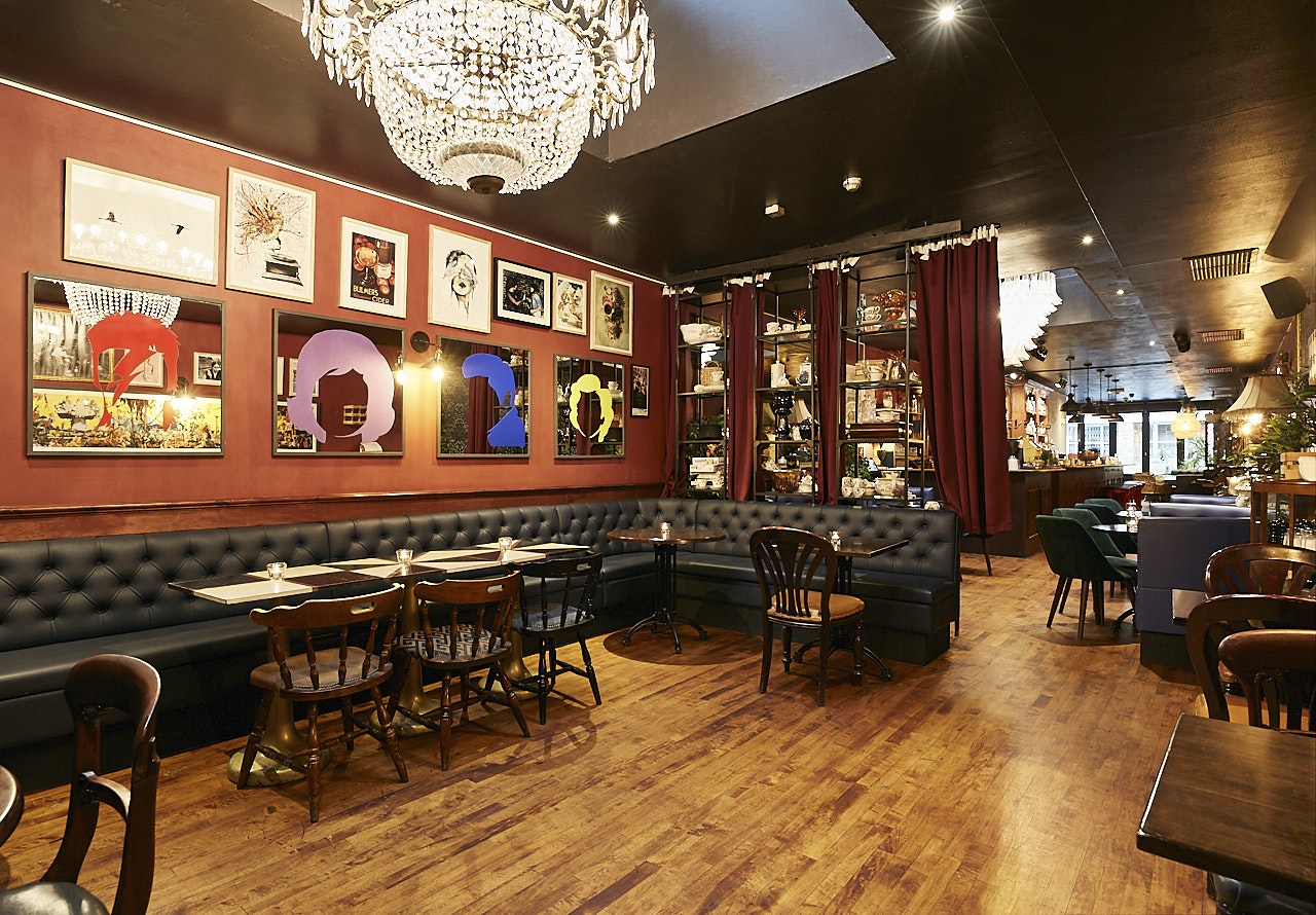 Little Bat  - Full Venue  image 4