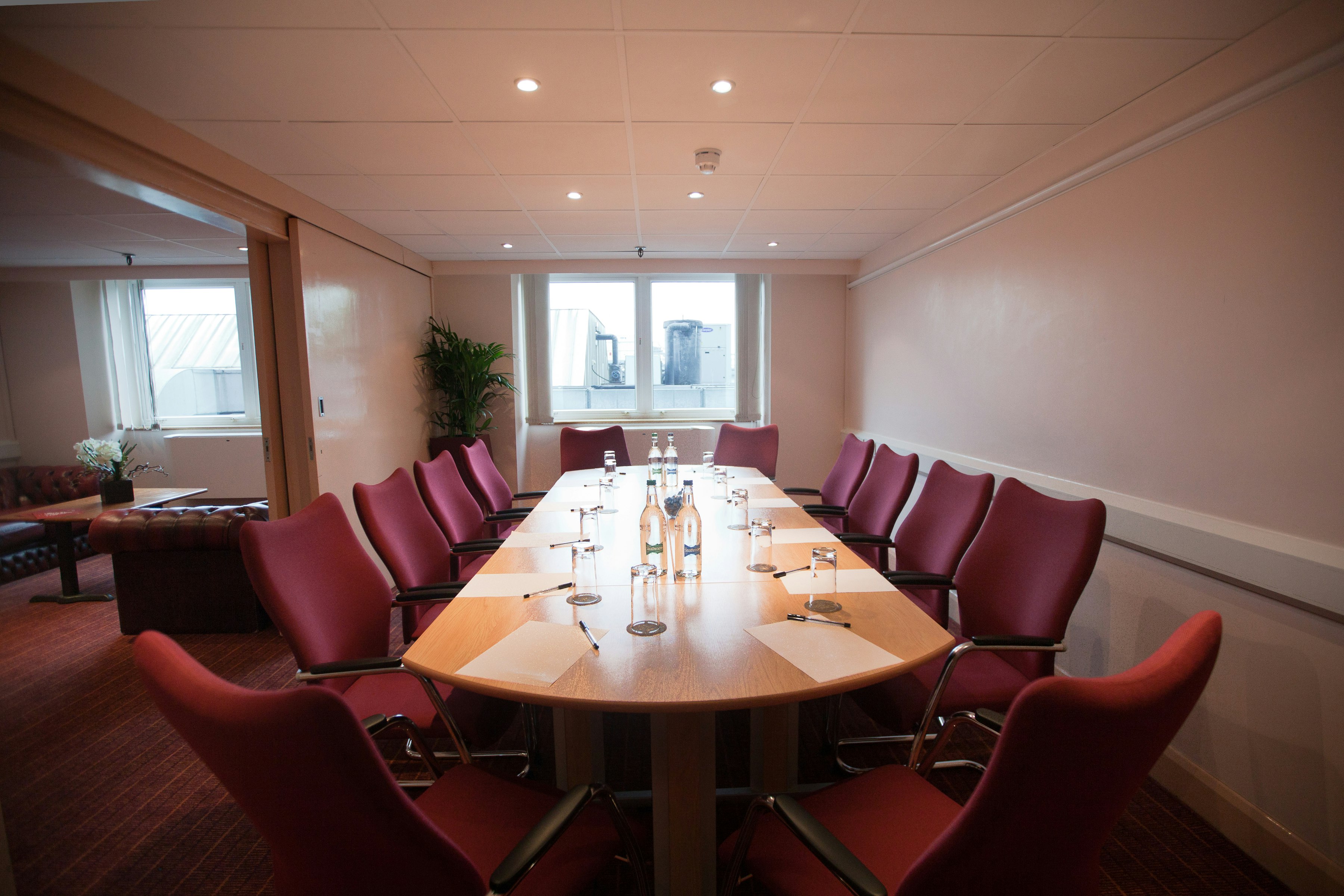 ILEC Conference Centre - Greewich Park Suite image 2