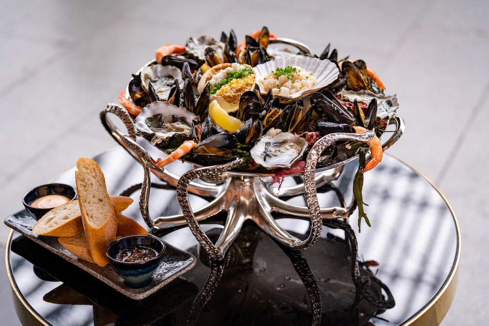 St Pancras Brasserie and Champagne Bar by Searcys  - Kitchen Bar   image 3