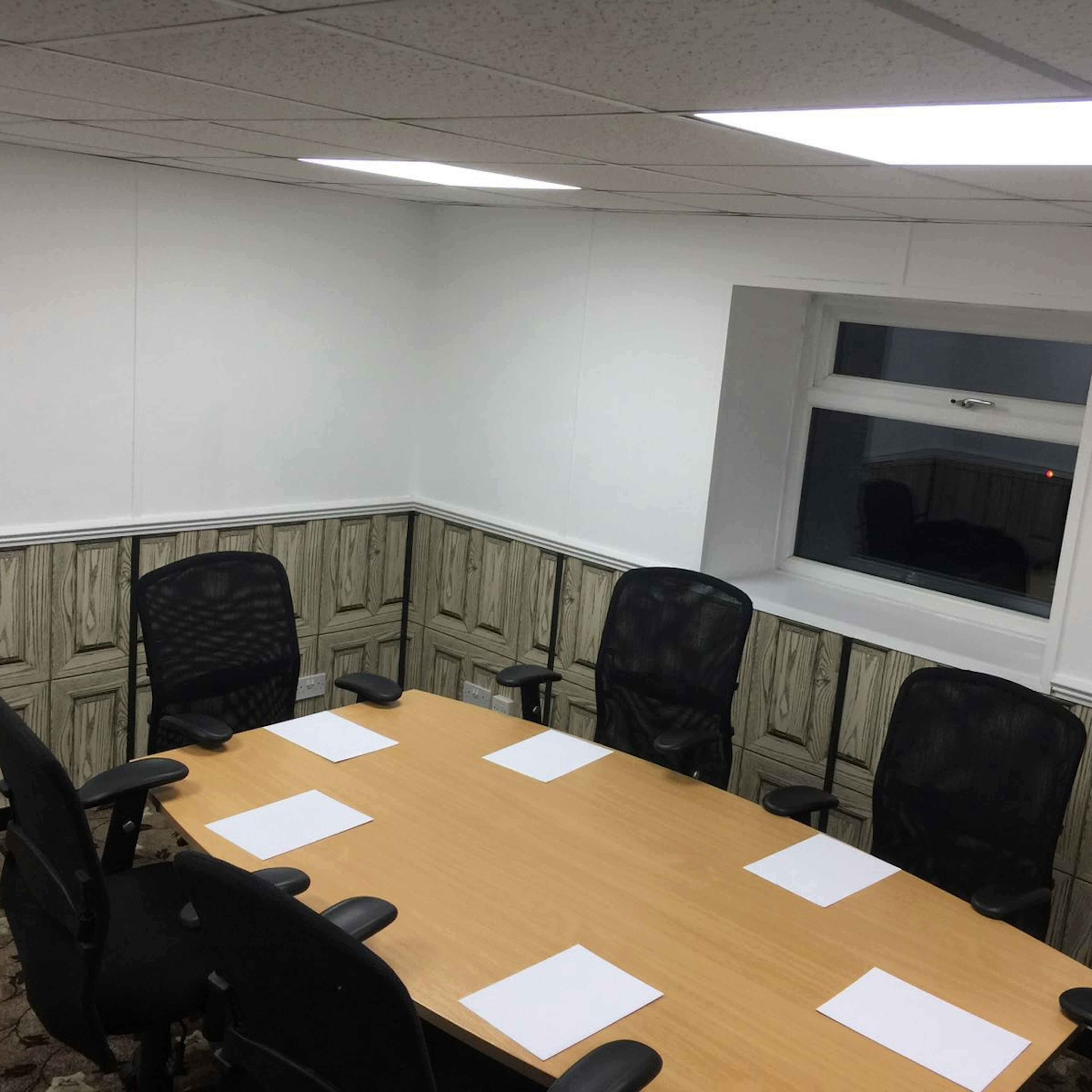 Premier Innovation Centre - Meeting room image 2