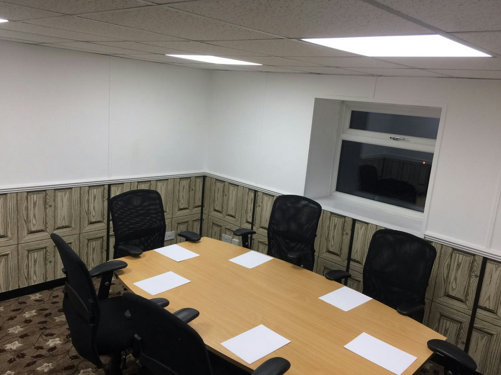 Premier Innovation Centre - Meeting room image 2