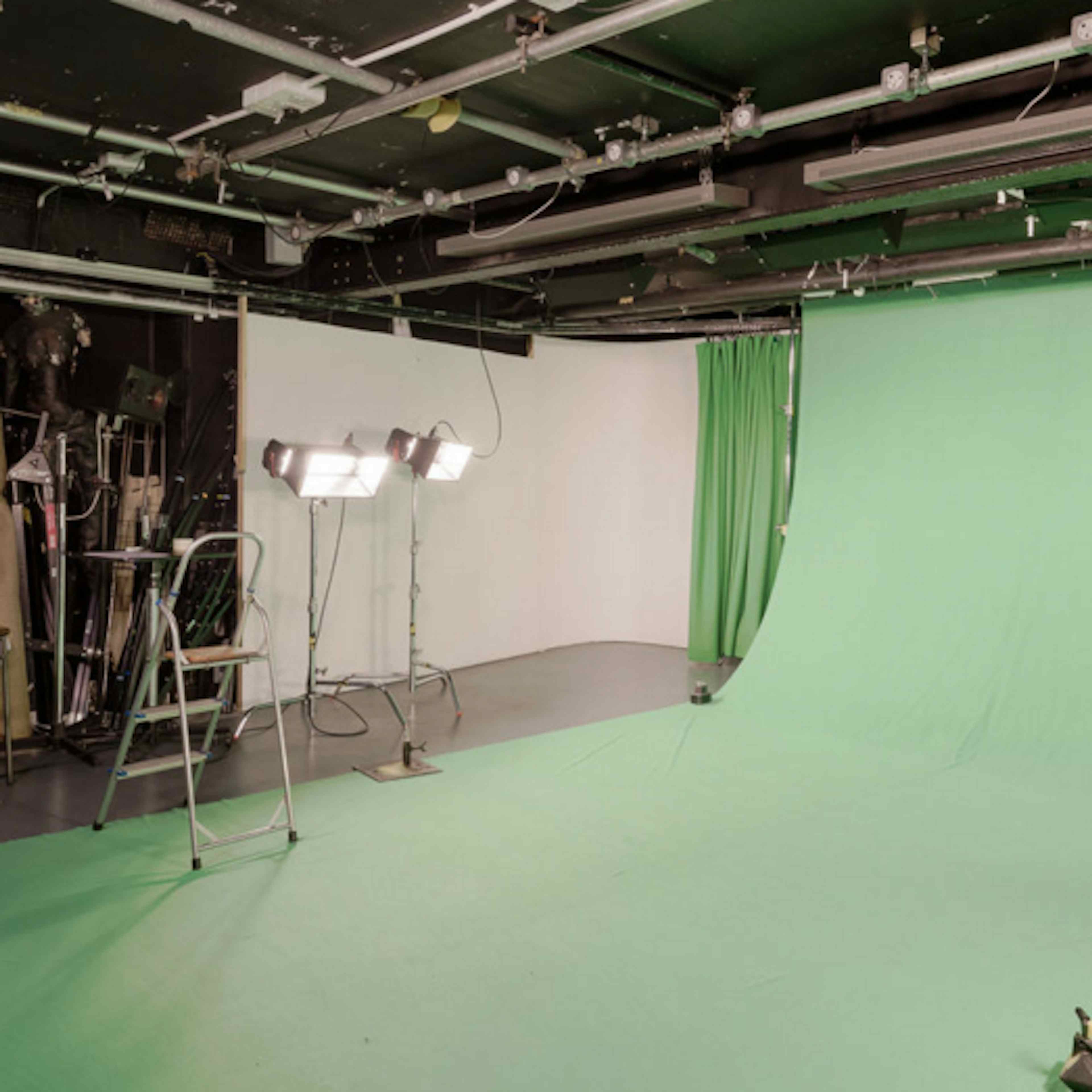 TV Studio - TV Studio image 2