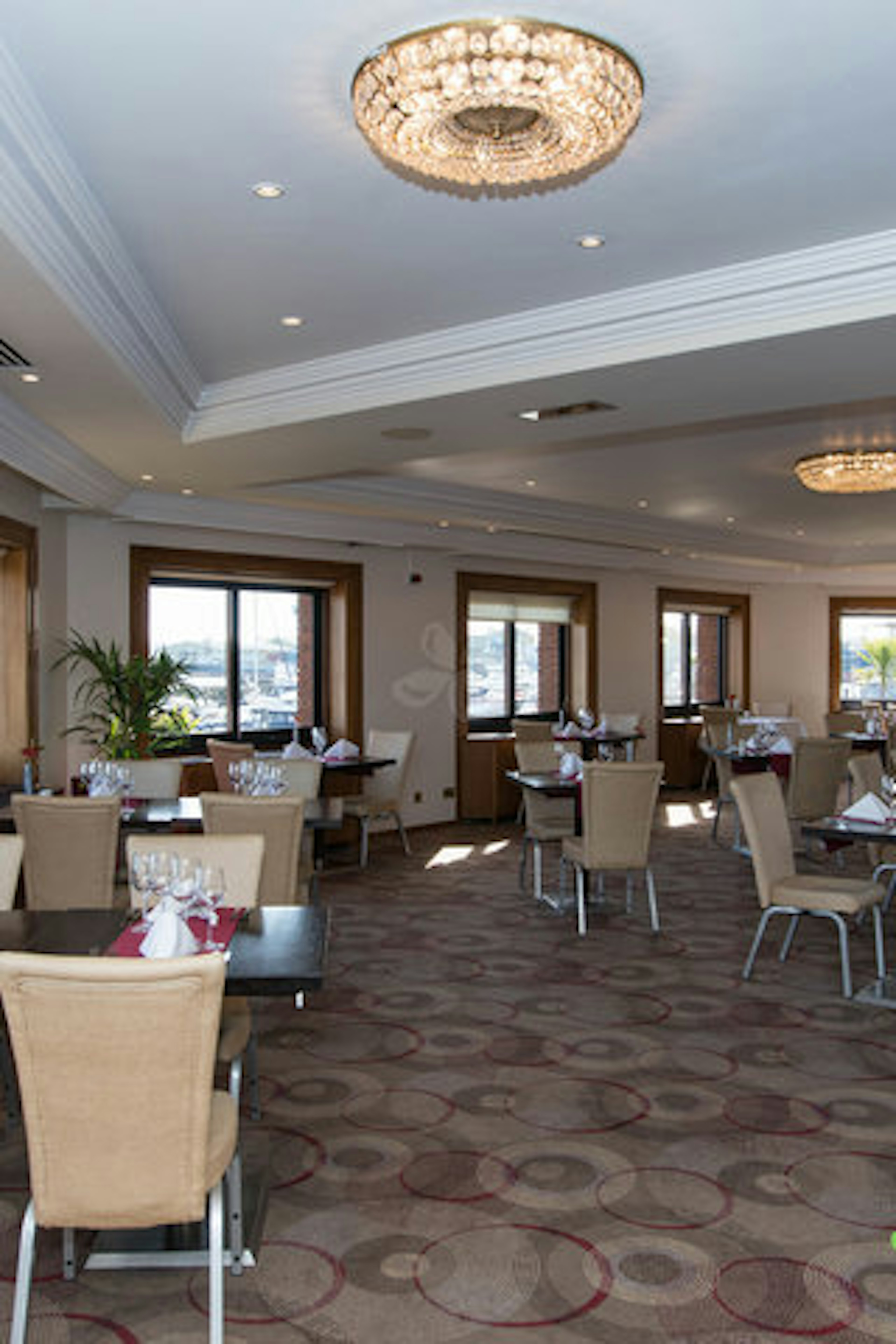 Dining  | Harbour View Restaurant