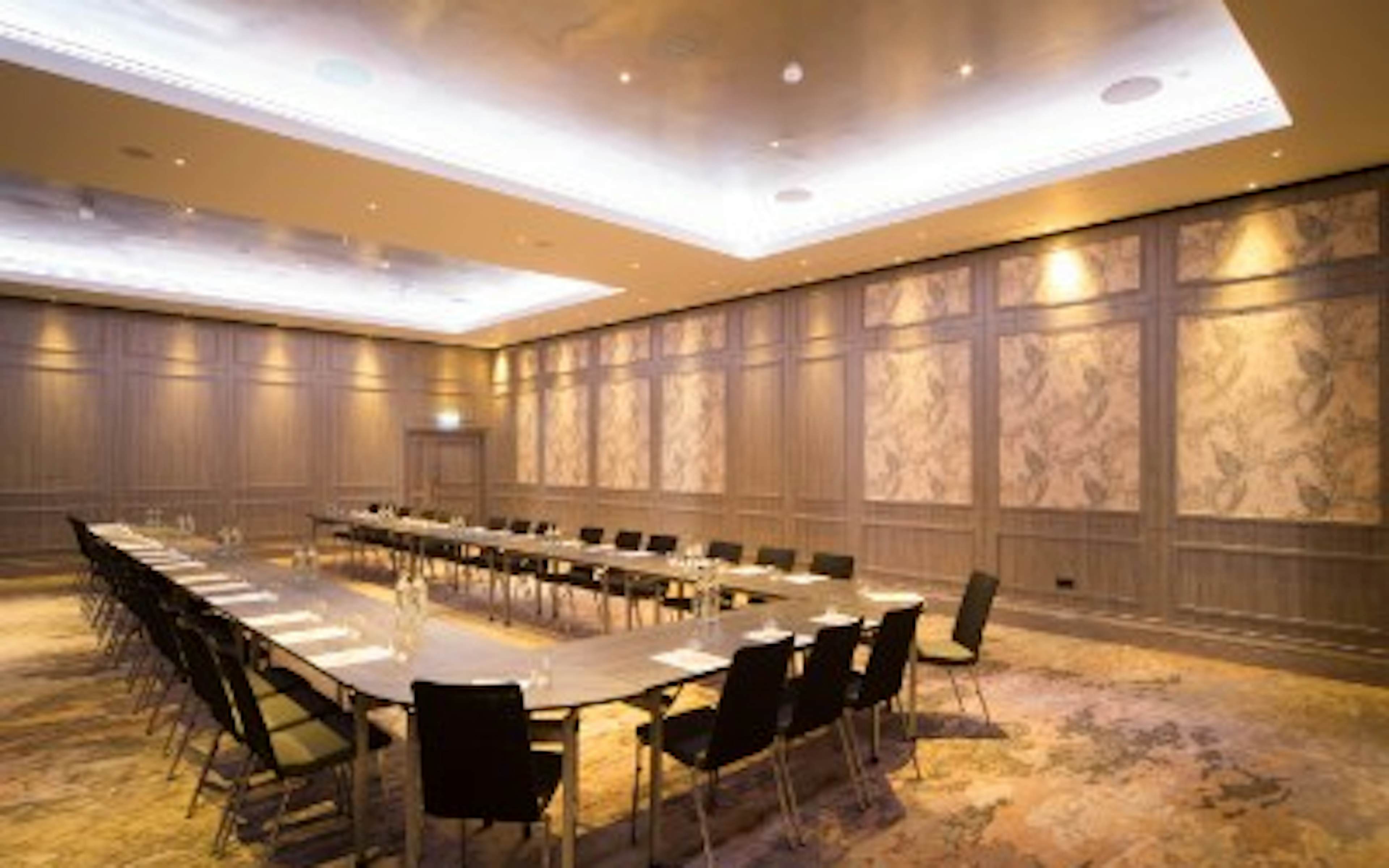 Doubletree by Hilton London Kingston upon Thames - Sopwith 1 image 1