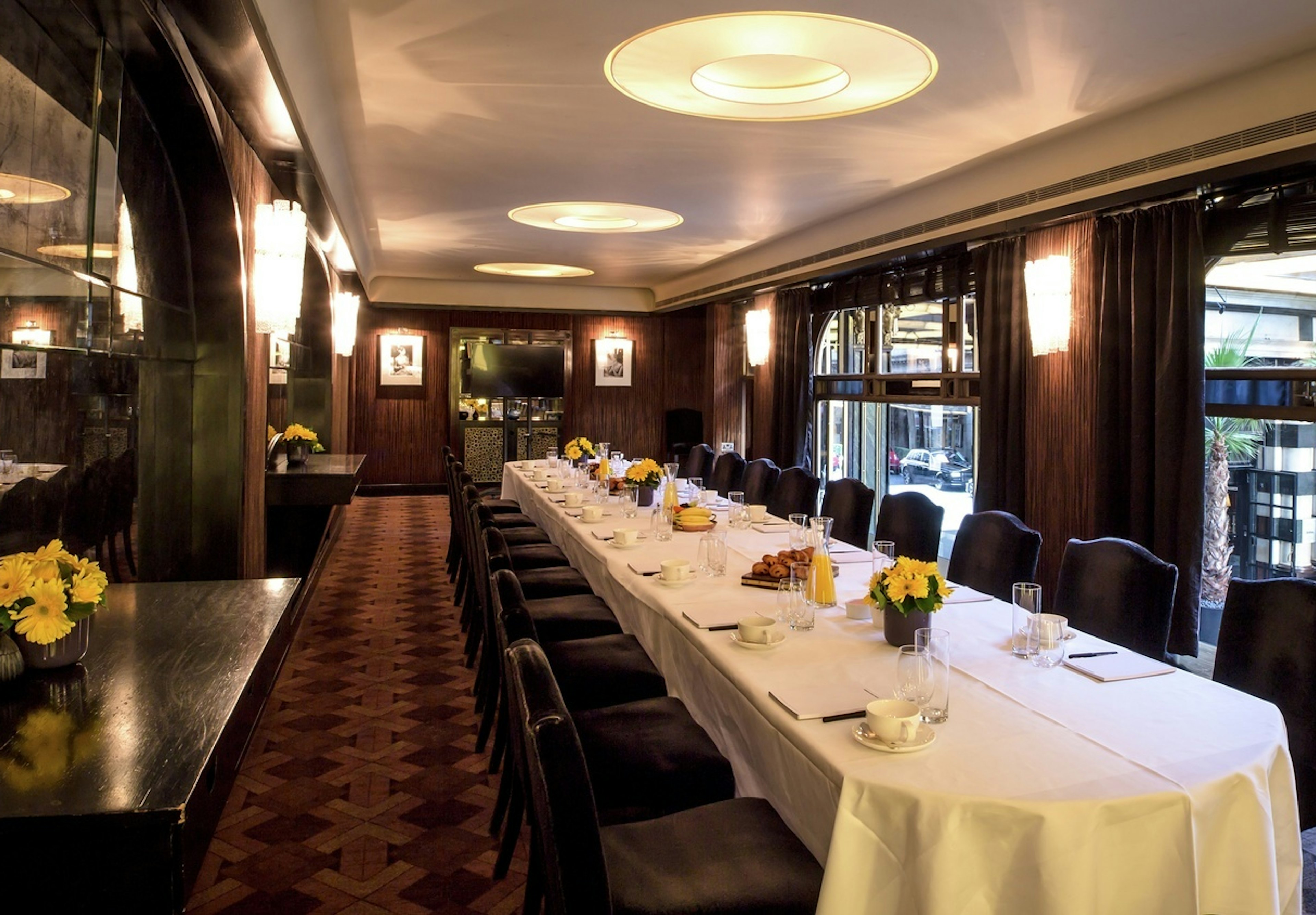 Business - Savoy Grill