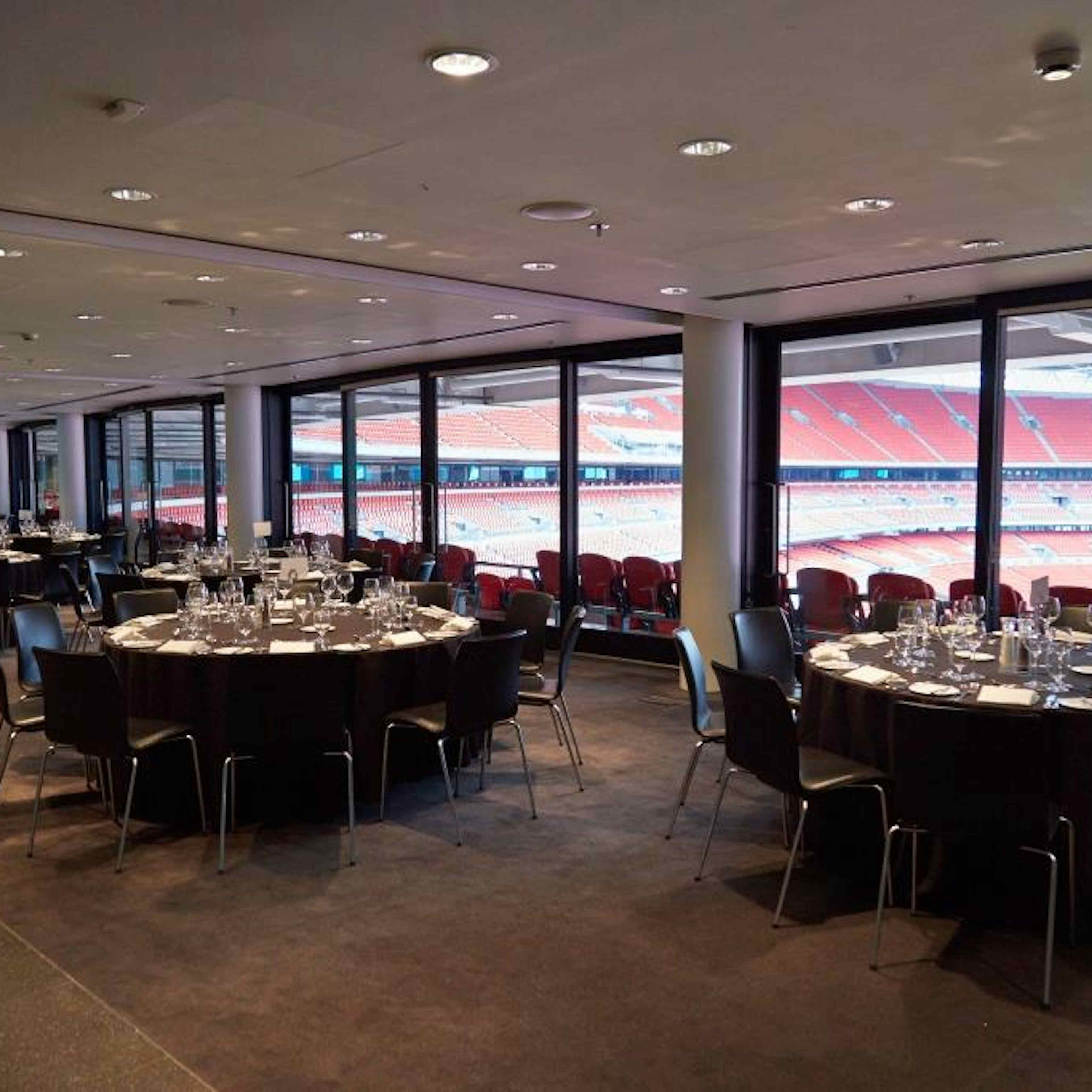 Wembley Stadium - Pitch View Room image 3