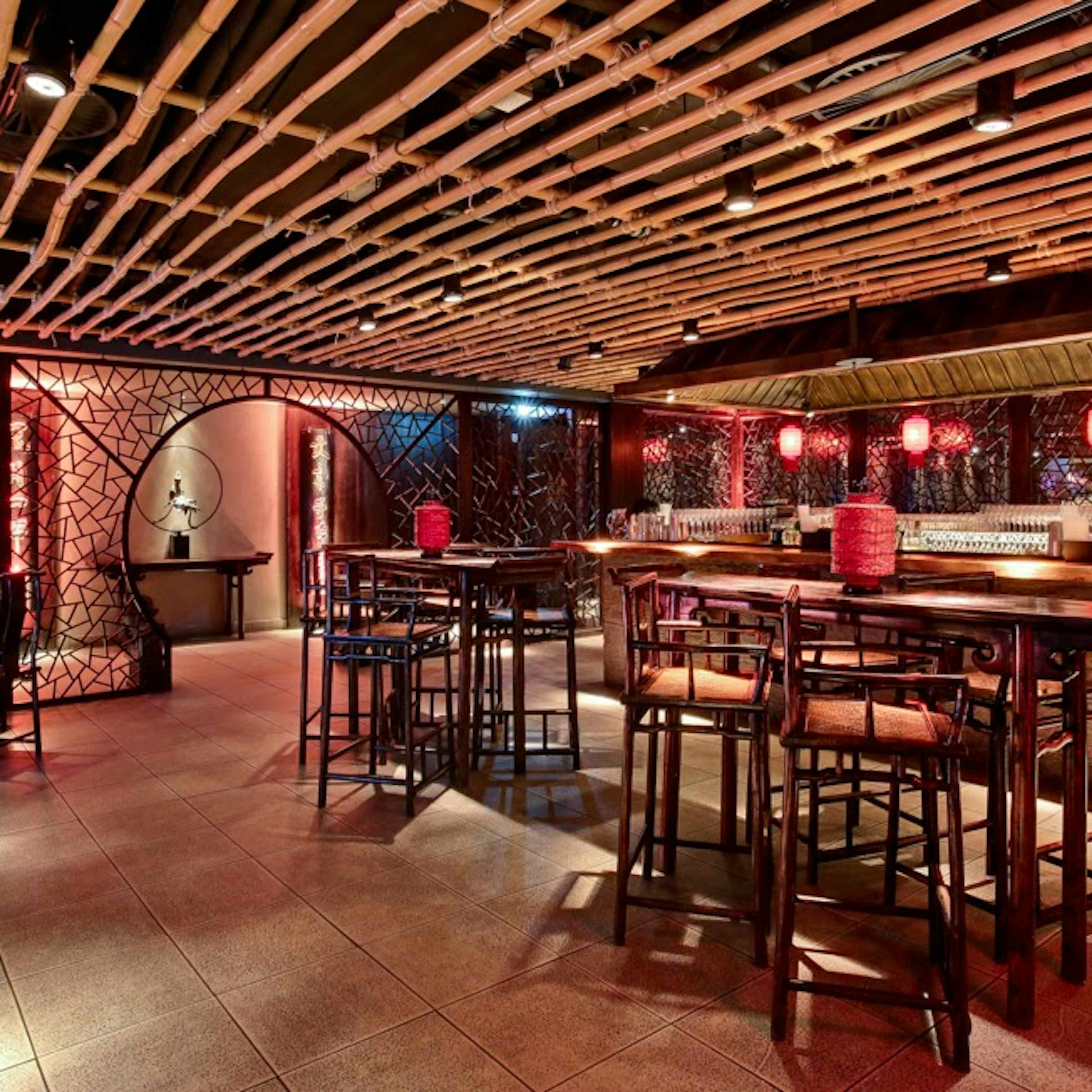 Hutong - Shanghai bar image 3