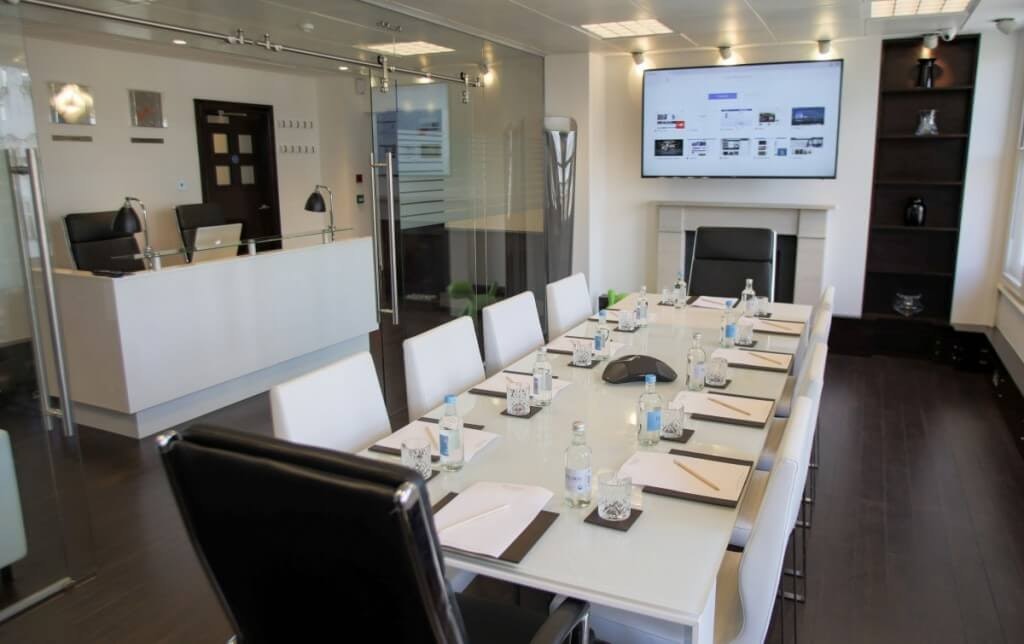 Piccadilly Chambers - Mayfair Boardroom image 3