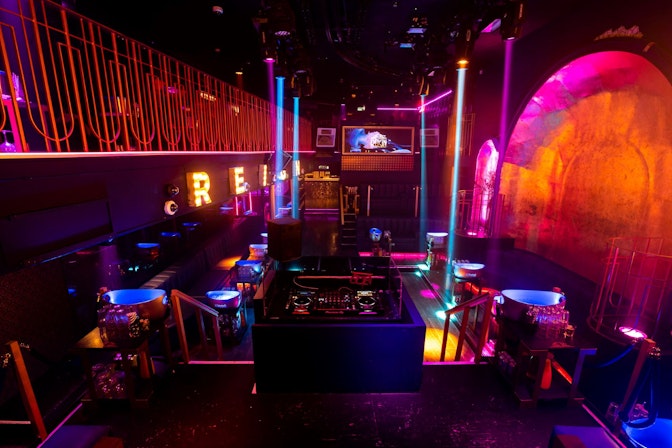 The London Reign  - The Club Area image 2