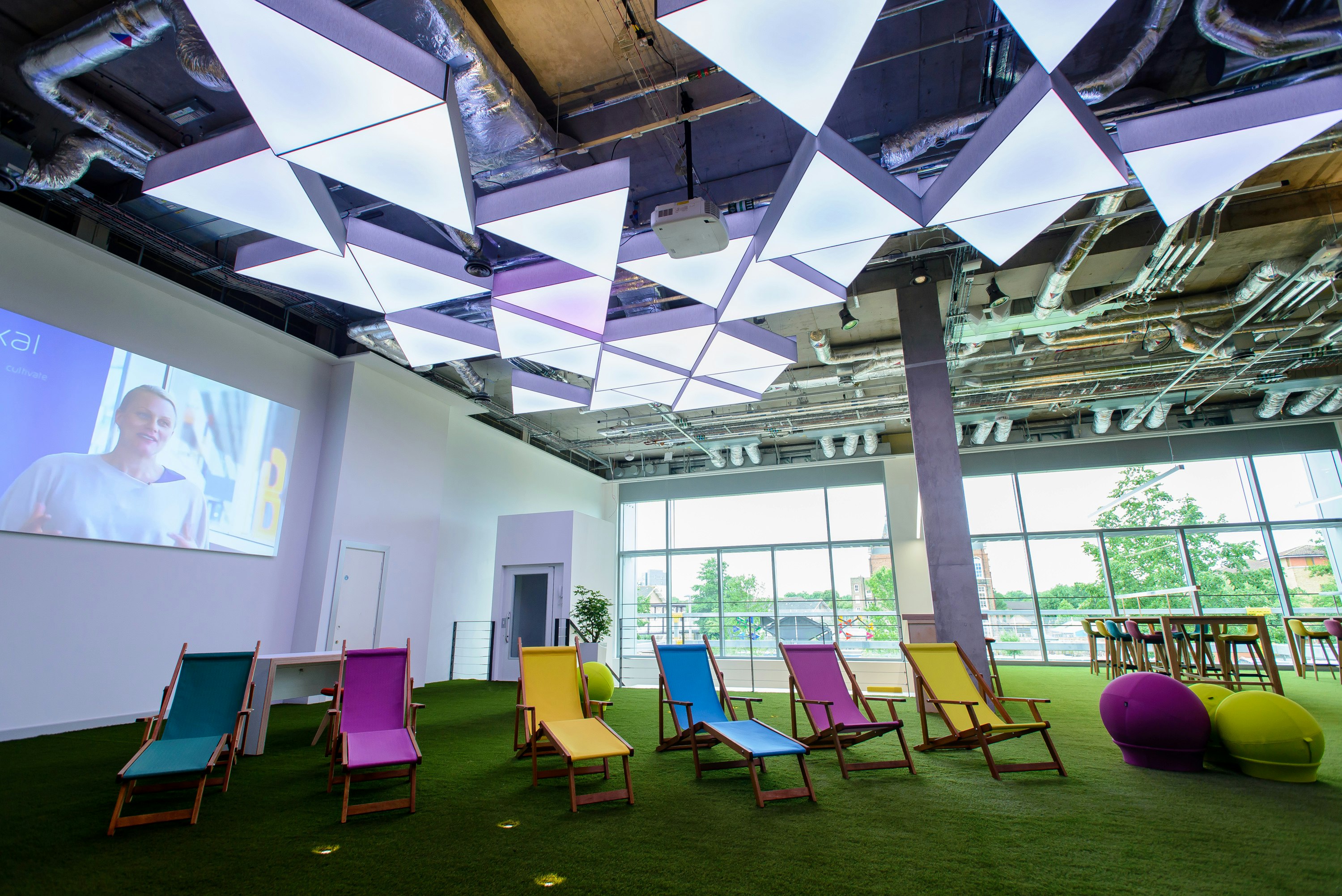 Plexal - CENTRE STAGE image 6