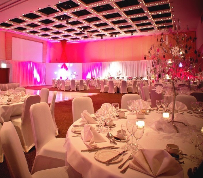 Novotel London West - Champagne Suite image 3