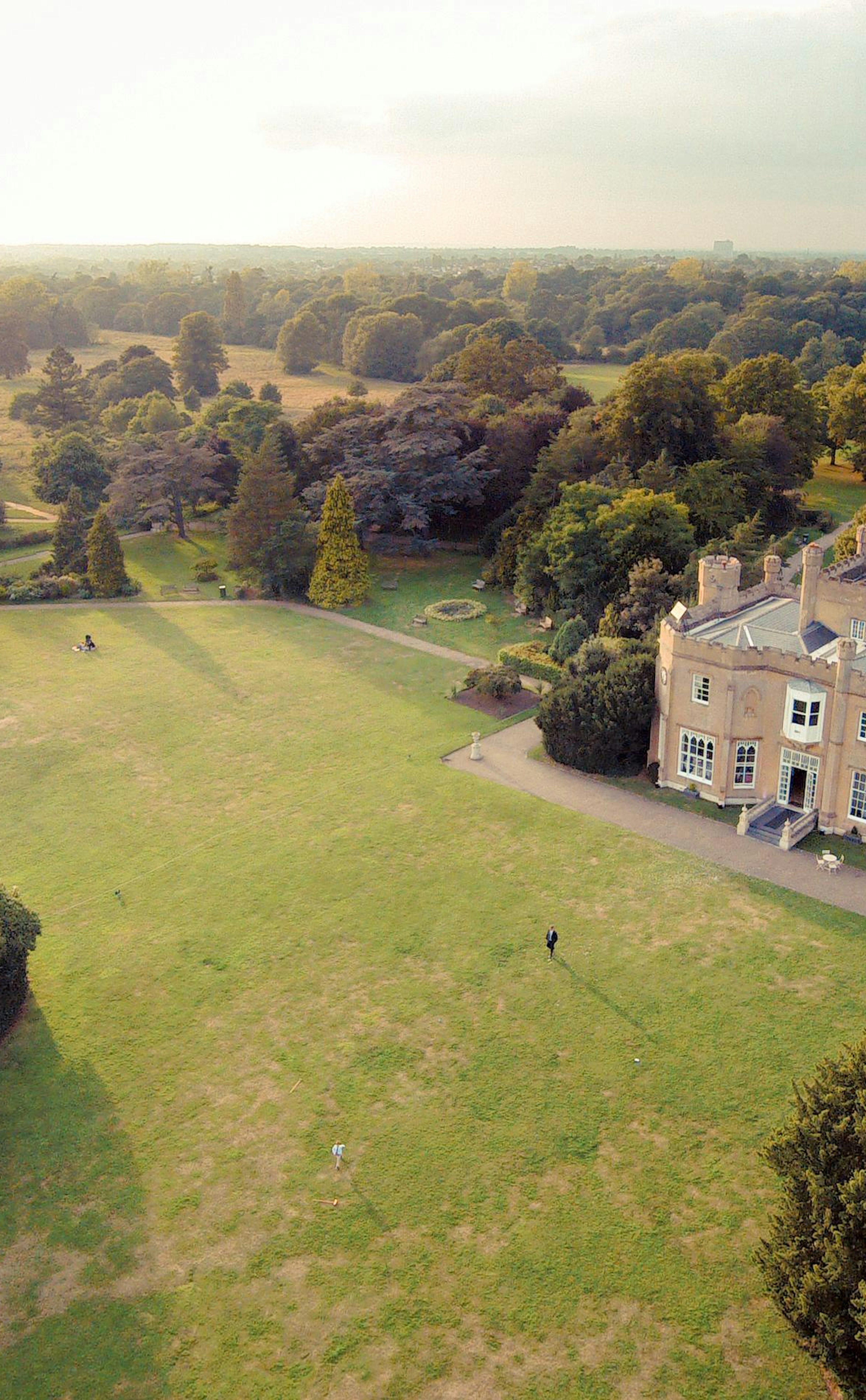 Outdoor Wedding Venues - Nonsuch Mansion