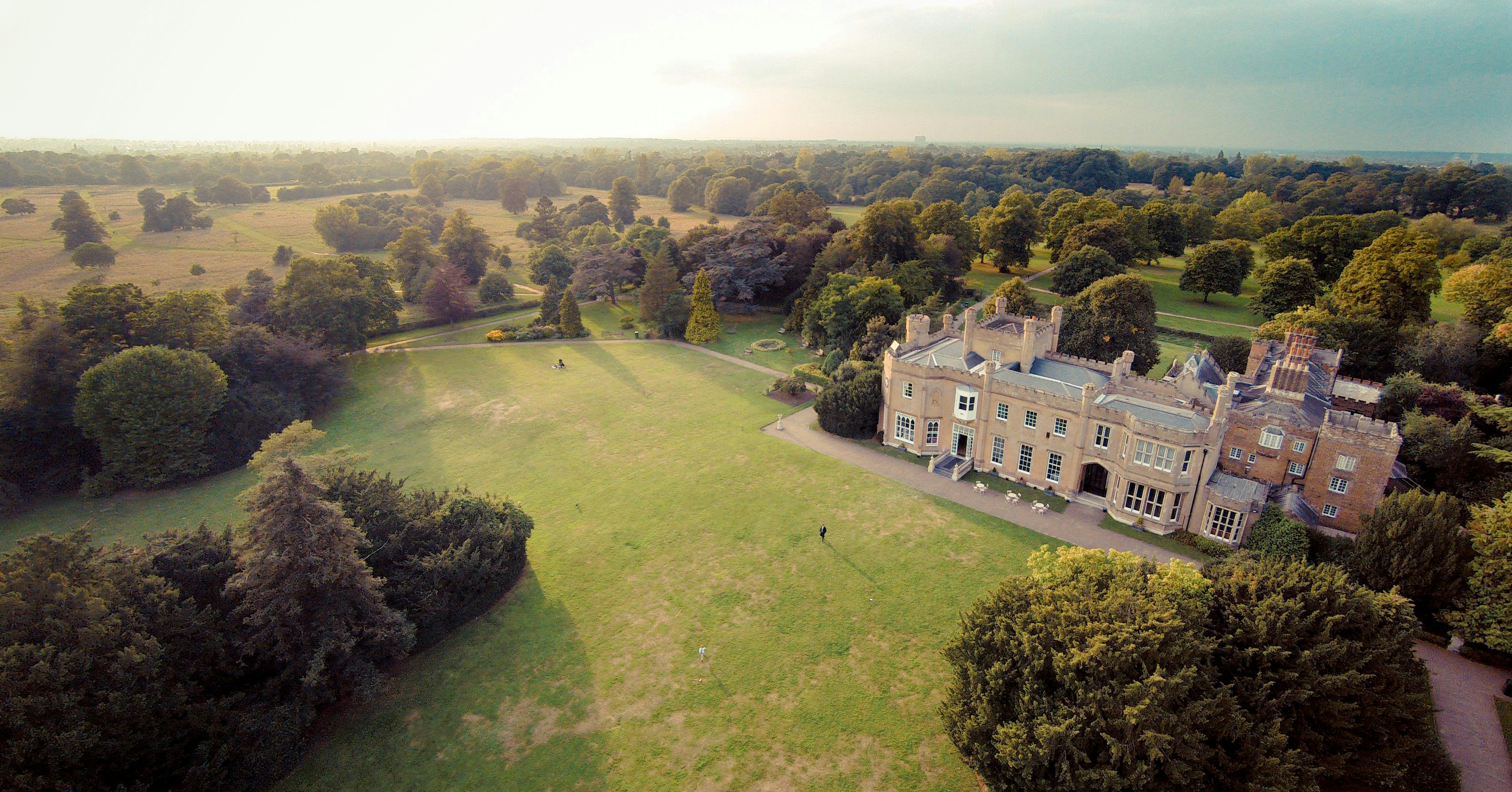 Outdoor Wedding Venues in London - Nonsuch Mansion