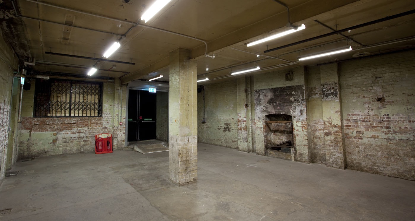 Shoreditch Town Hall - The Ditch image 6