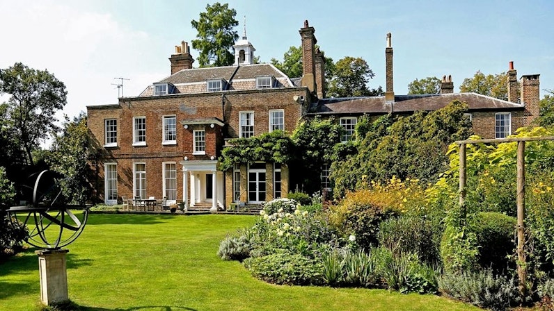 BELL HOUSE - Gardens image 2