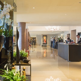 The May Fair Hotel, A Radisson Collection Hotel - Atrium image 4