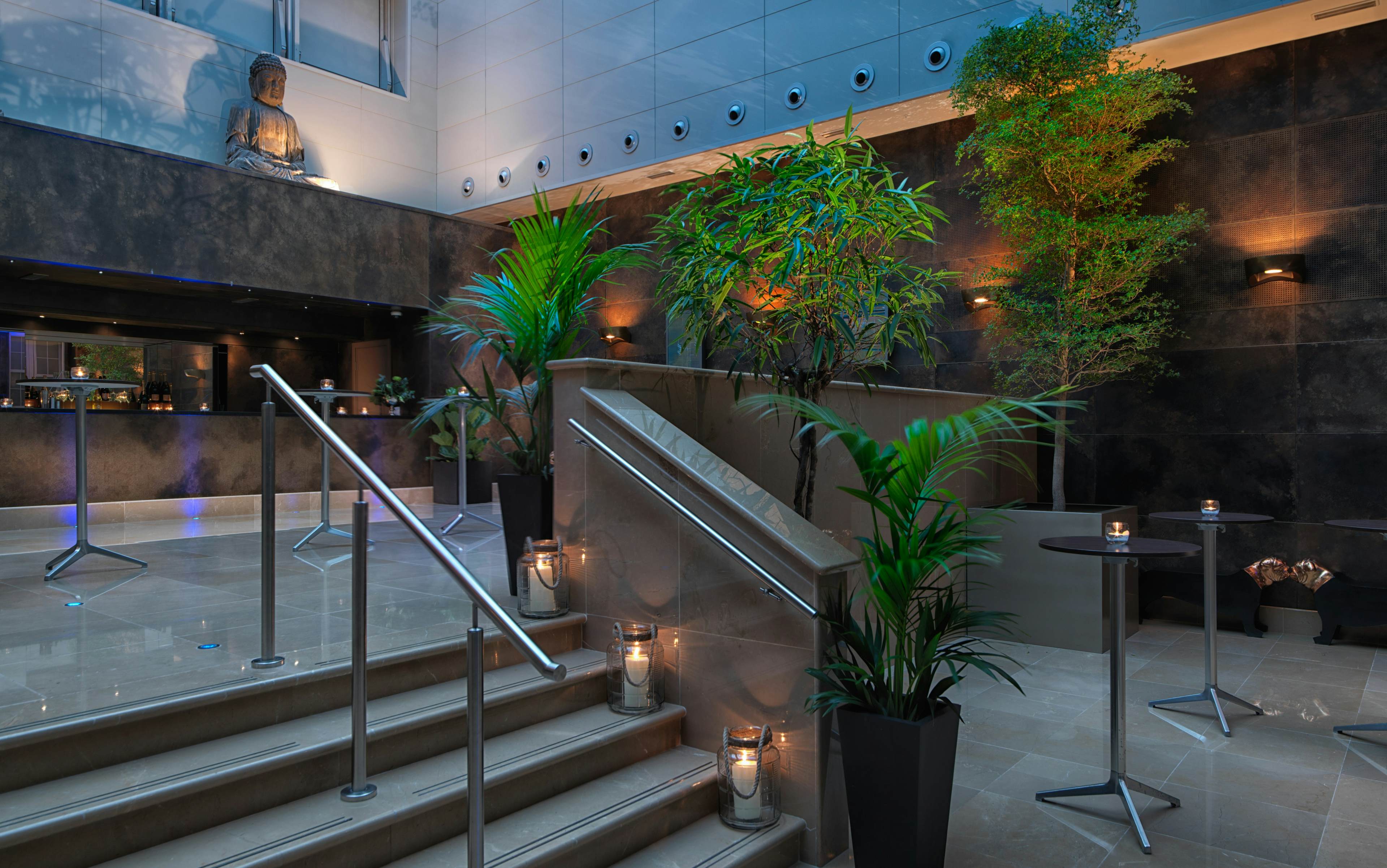 The May Fair Hotel, A Radisson Collection Hotel - Atrium image 1