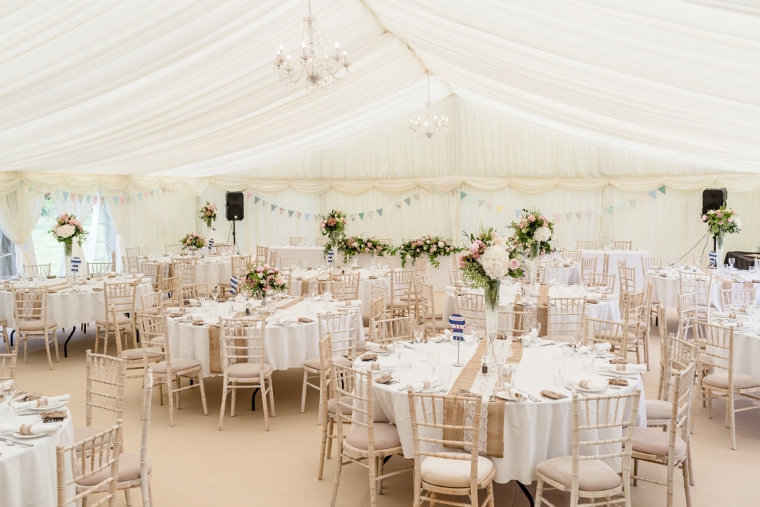 Wedding Reception Ideas Venues in London - Roundoak Farm