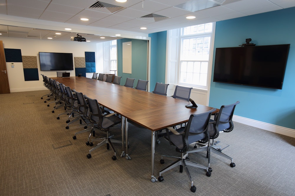 116 Pall Mall - Room 402 image 8