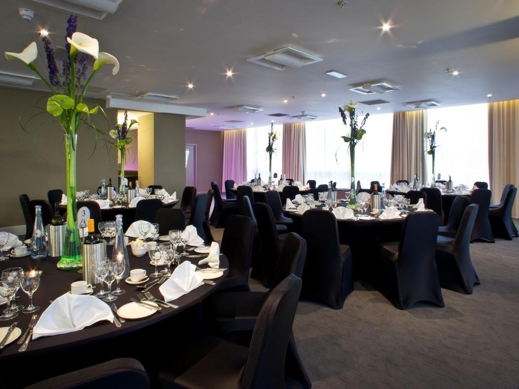 Novotel London West - Cognac Suite image 3