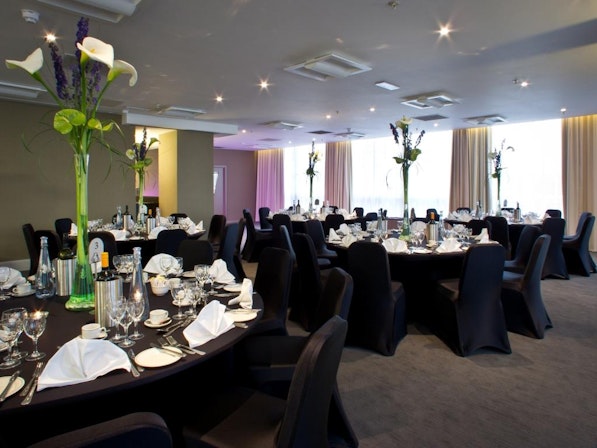 Novotel London West - Cognac Suite image 2