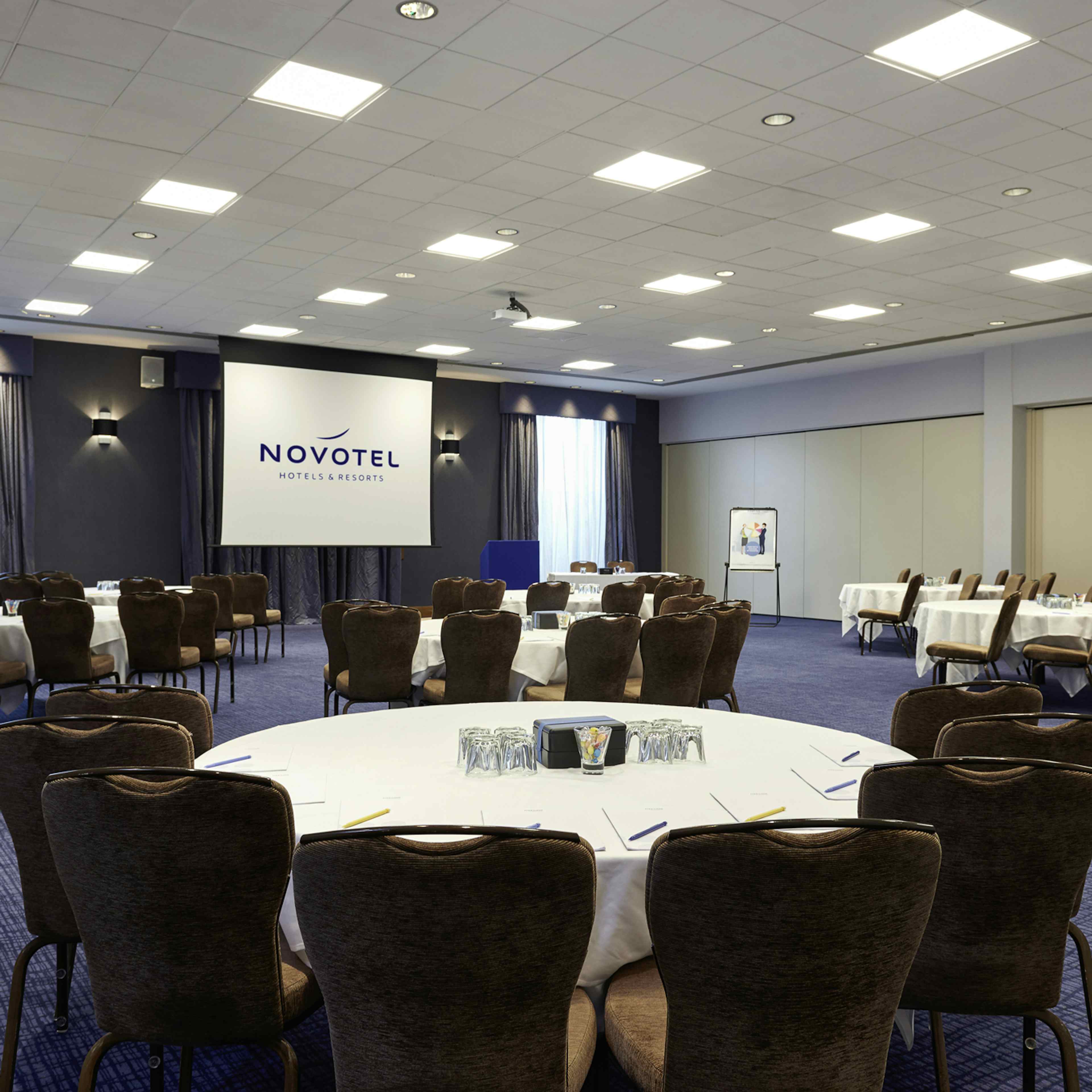 Novotel London Stansted Airport - Albury Suite image 1
