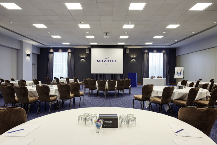Novotel London Stansted Airport - Albury Suite image 1