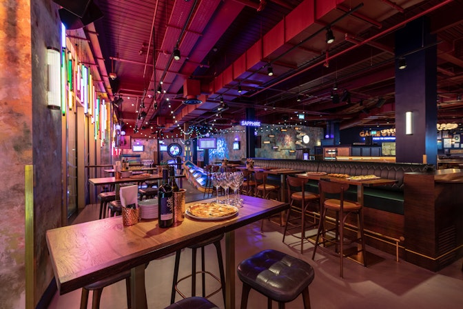 Puttshack White City - image 2