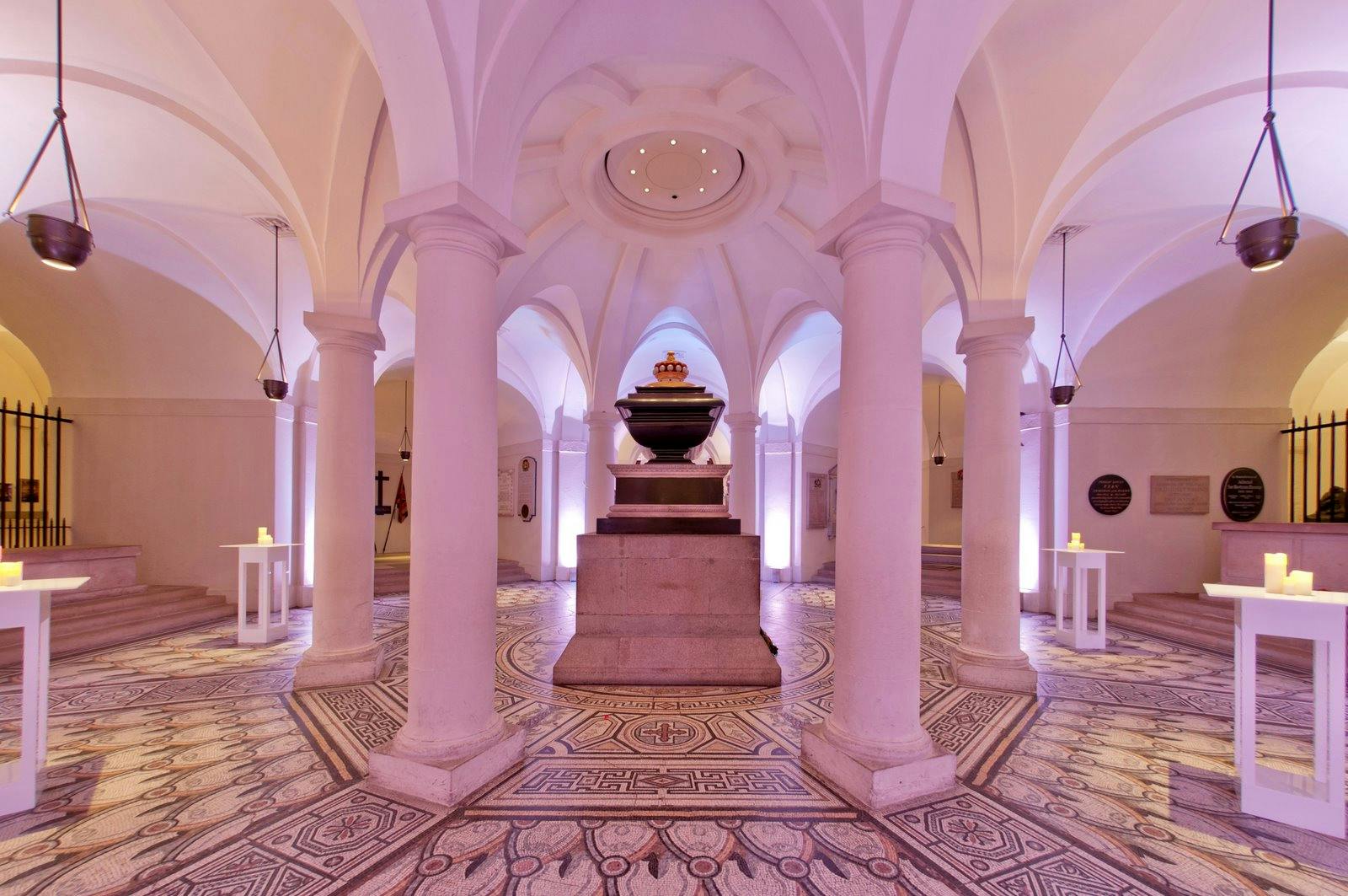 St. Paul's Cathedral - image 3