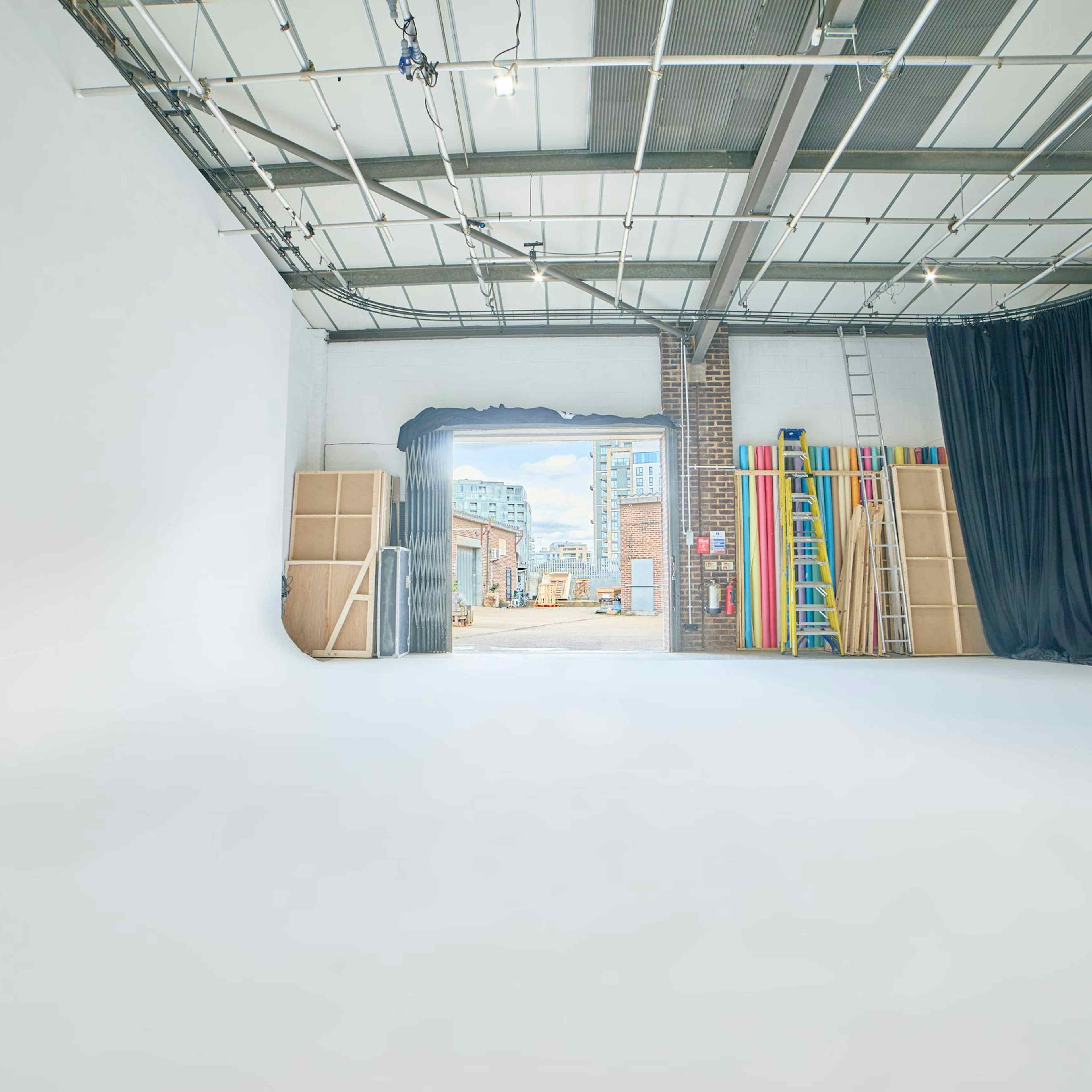 Cineview Studios: Photography Studio Hire in London - Whole Venue image 2