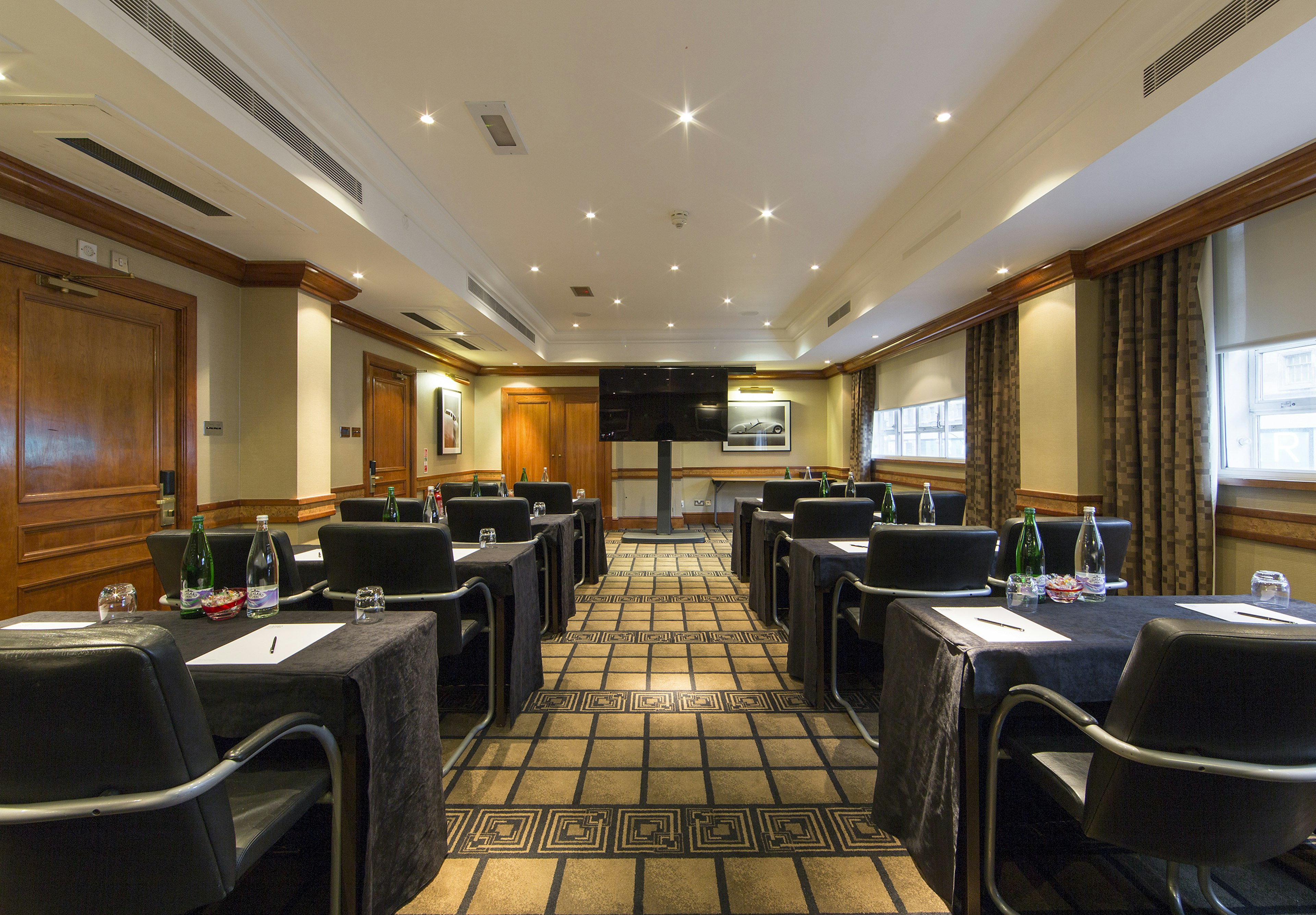 Business - Amba Hotel Marble Arch
