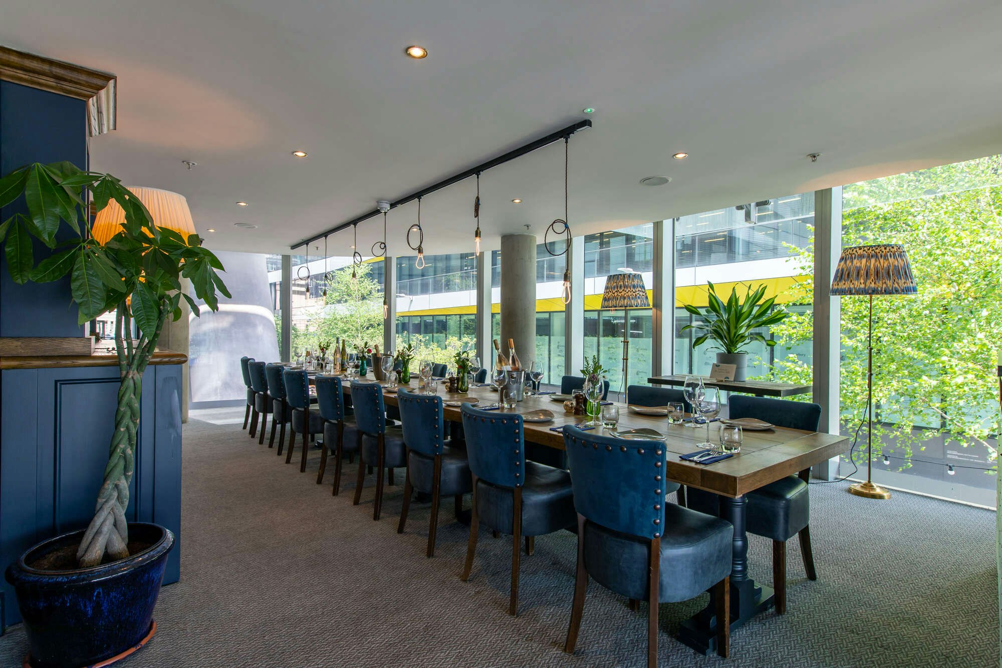 The Oyster Shed - The Captain's Table image 2