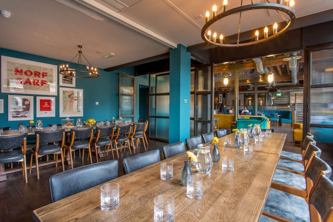 Smith's of Smithfield - The Gallery Room image 2