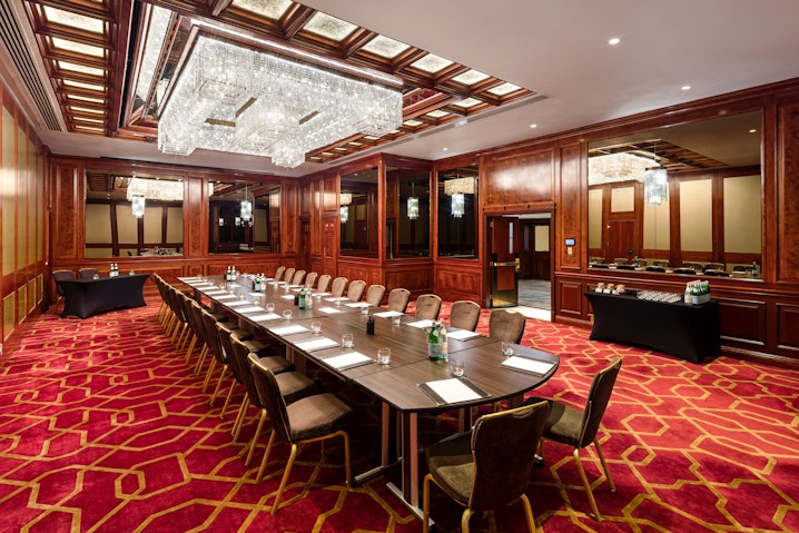 Radisson Blu Edwardian Heathrow - County D image 1