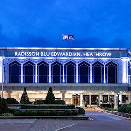 Radisson Blu Edwardian Heathrow - Connaught  image 4
