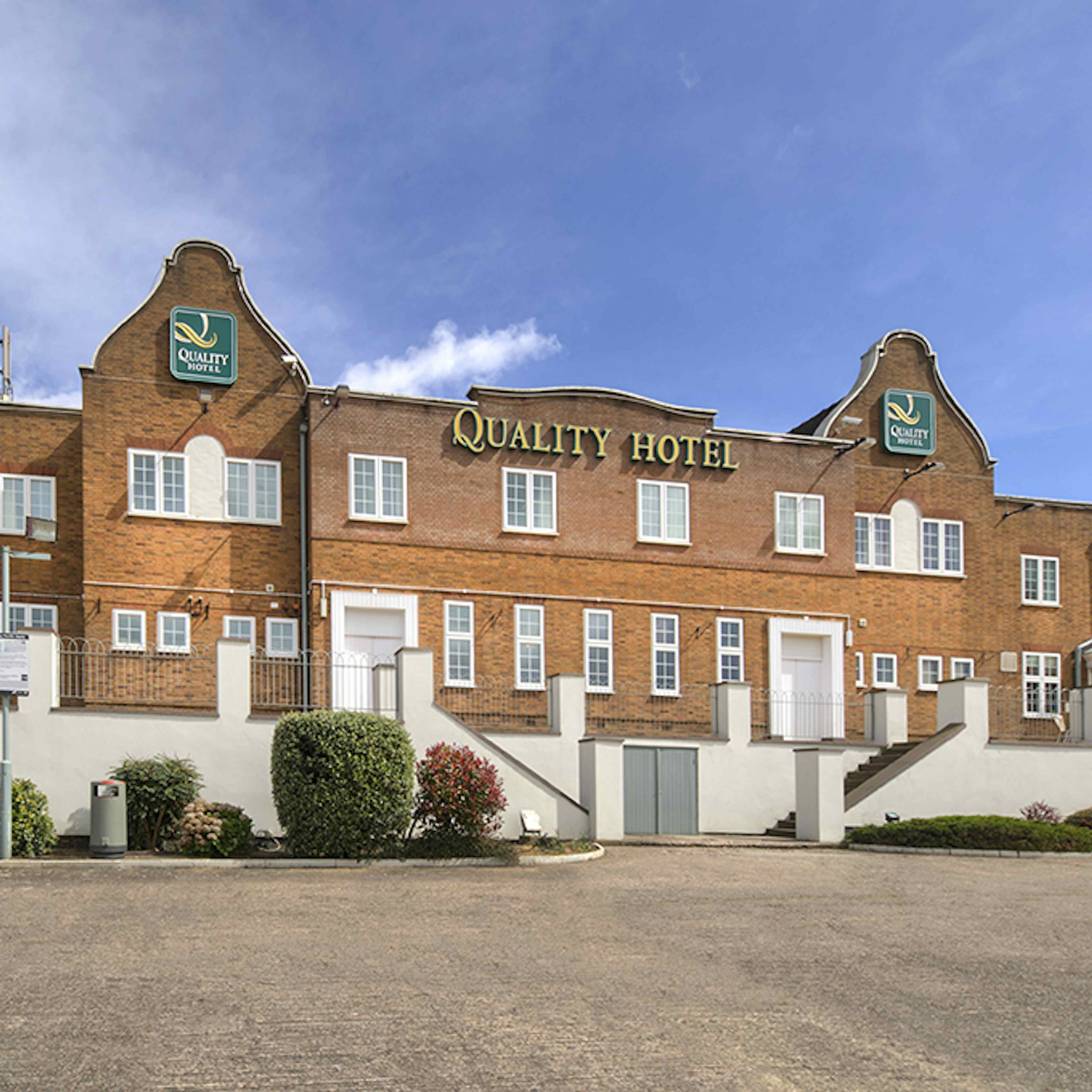 Quality Hotel Coventry - Manor Suite image 3