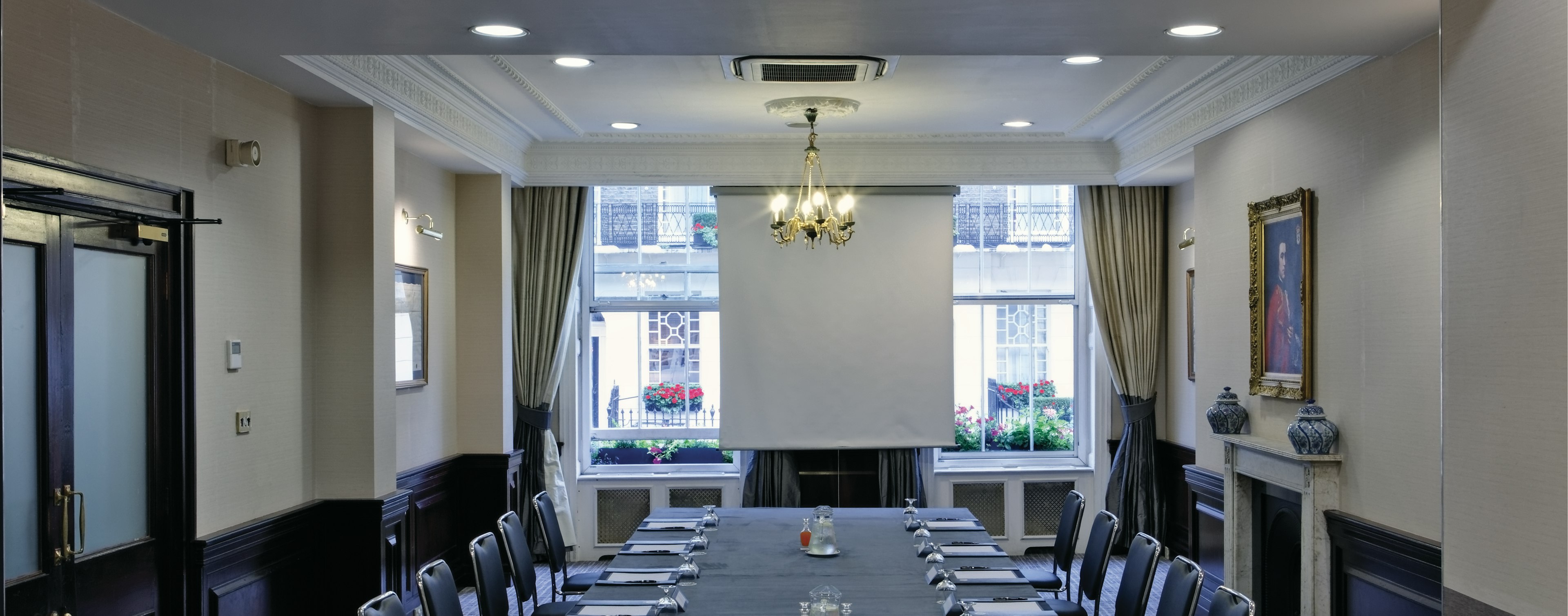 Grange White Hall Hotel_Villiers Suite Meeting.jpg