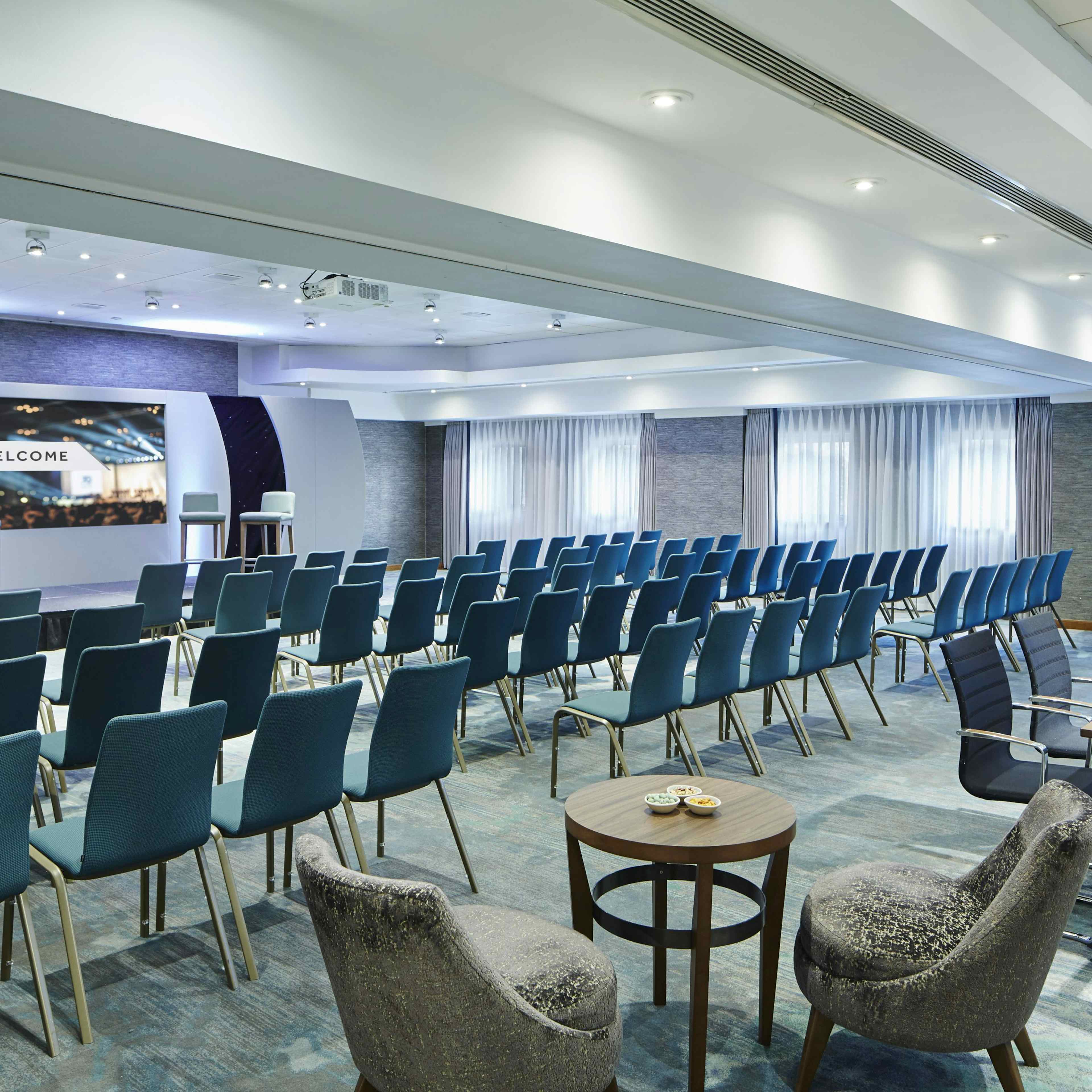 Delta Hotels by Marriott Manchester Airport - Cheshire Suite image 1