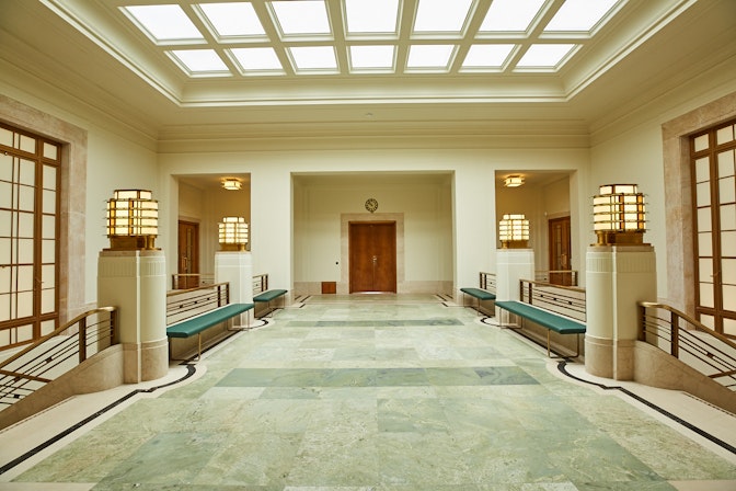Hackney Town Hall - image 2