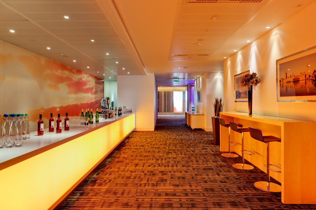 CCT Venues Plus - Bank Street  (Canary Wharf) - The Vista Suite & Sunset Bar image 5