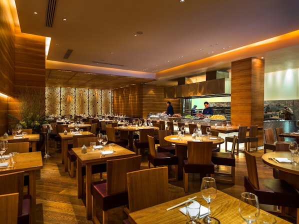 ROKA Canary Wharf - Bar Lounge  image 2